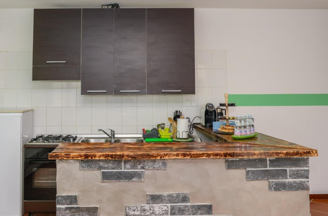 Loft Free Parking Agli Ulivi Moderno E Spazioso 페스키에라델가르다 외부 사진