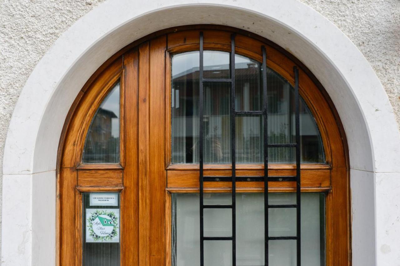 Loft Free Parking Agli Ulivi Moderno E Spazioso 페스키에라델가르다 외부 사진