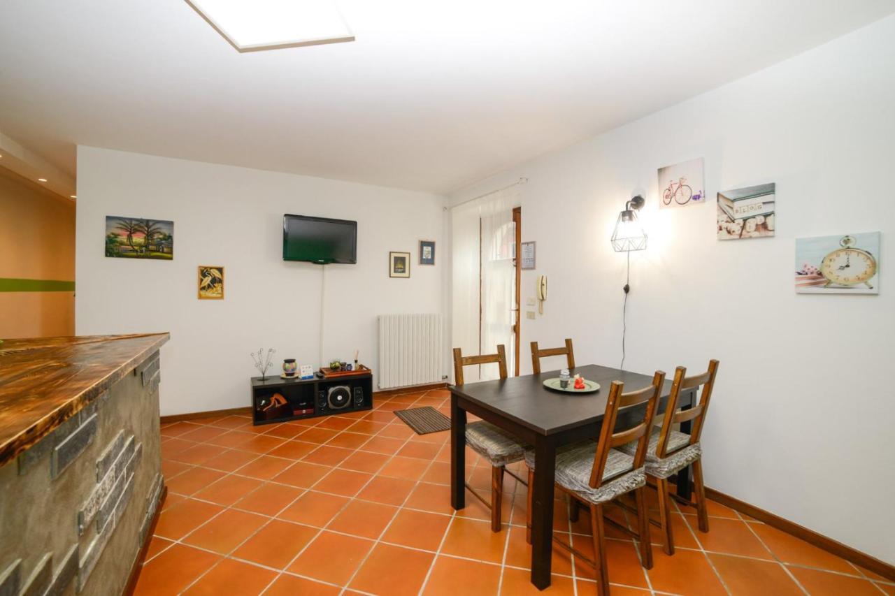 Loft Free Parking Agli Ulivi Moderno E Spazioso 페스키에라델가르다 외부 사진