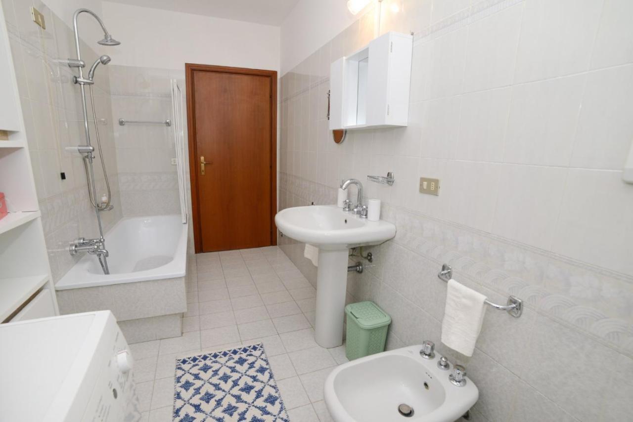 Loft Free Parking Agli Ulivi Moderno E Spazioso 페스키에라델가르다 외부 사진